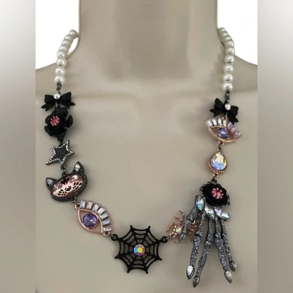 BETSEY JOHNSON Halloween Revival Costume Multiple Charms Pearl Necklace NEW NWT - Picture 1 of 16